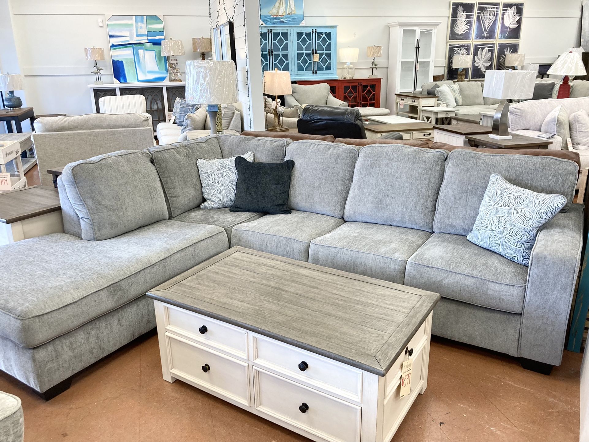 New Sectional 🔥🔥 IN STOCK NOW