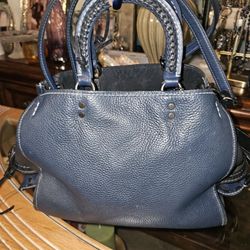 Stunning Navy Blue COACH Handbag!  Excellent Condition!!