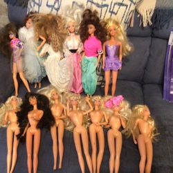 Vintage Barbie Dolls And One Ken Doll (19 Dolls In Total)