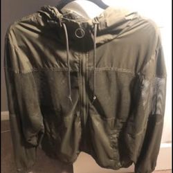 Windbreaker in very good condition. Size L.