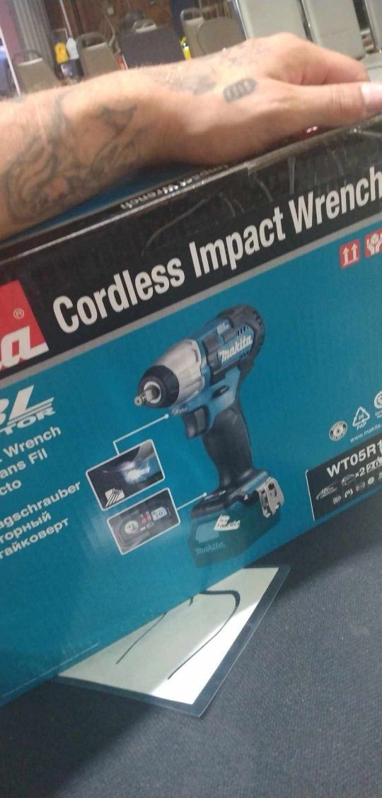 Makita Cordless Impact Wrench