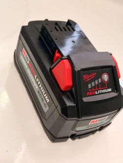Milwaukee Red Lithium high output XC6.0 Battery and Charger