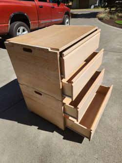 Nice stacked rollaway cabinet