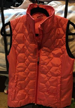 Marker vest. Salmon color, size small