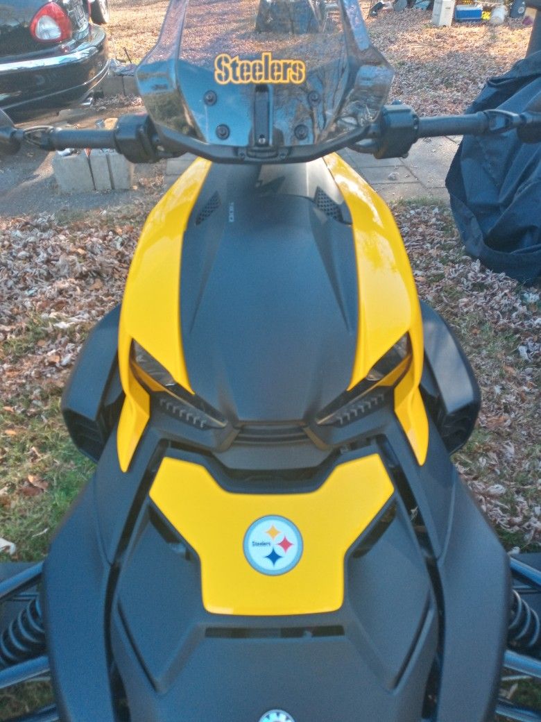 2021 Can Am RYKER 900 Great condition 3400 mi. $8800.00