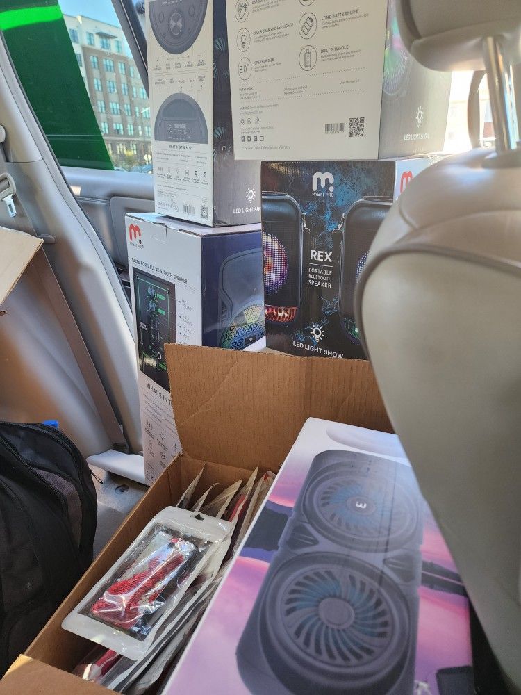 BLUETOOH SPEAKERS FOR SALE FROM $40 - $200. REFER A PERSON GET $5 OFF BOTH ORDERS
