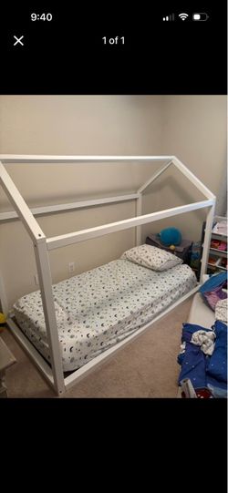 House Bed Frame w Tulo Twin Mattress