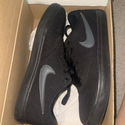 Nike SB 9 1/2 Men’s 