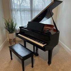 Henry F Miller Baby Grand Piano In a  Good Condition 