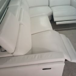 SECTIONAL GENUINE LEATHER RECLINER ELECTRIC ⚡ WHITE COLOR.. DELIVERY SERVICE AVAILABLE 🚚💥🚚