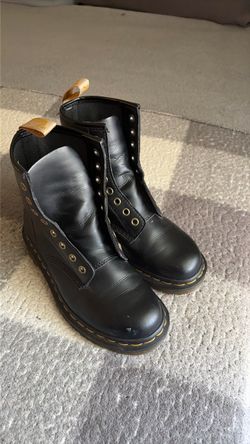 Dr Martens air wair boots