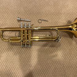 Yamaha Advantage Trumpet - Gold  YTR 