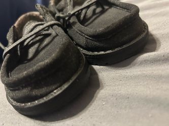 Toddler size 7 Hey Dudes