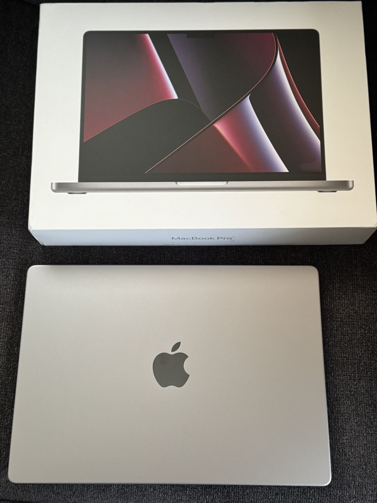 Apple MacBook Pro - M2 Pro - 14” - 512 GB SSD - 16 GB RAM 2023