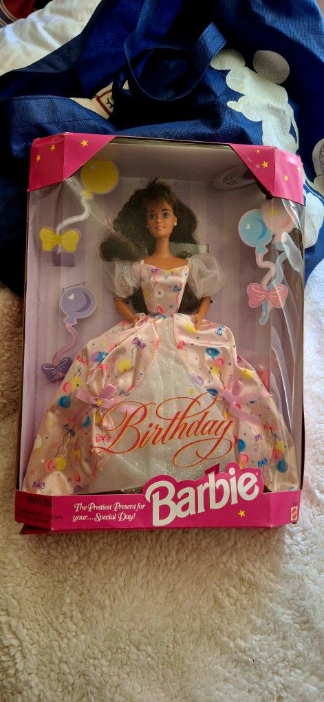 Mattel 1996 Birthday Barbie Doll #16000 Theresa