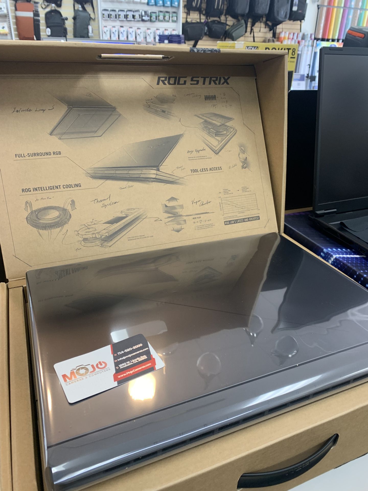 Asus ROG Strix G18 240hz RTX 5080