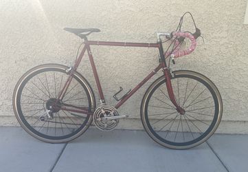 Road Bike SR Semi Pro Touring 24-Speed Road Bike Shimano 600 Groupset Excellent Condition