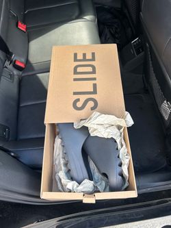 Yeezy Slides
