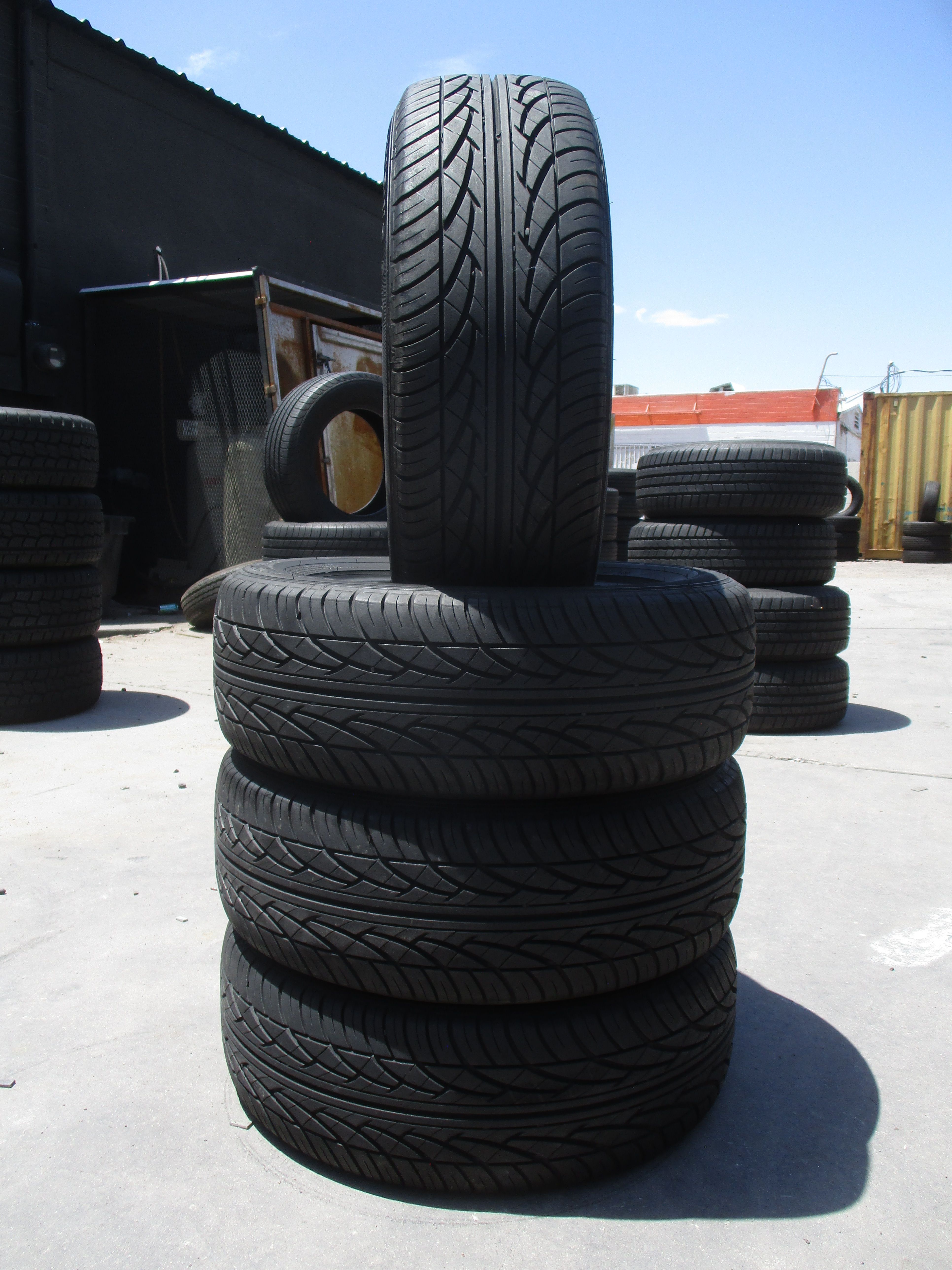 215/60/16 Aspen Touring All Season Tires