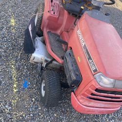 4518 Hydrostatic Honda Riding Mower $485.00
