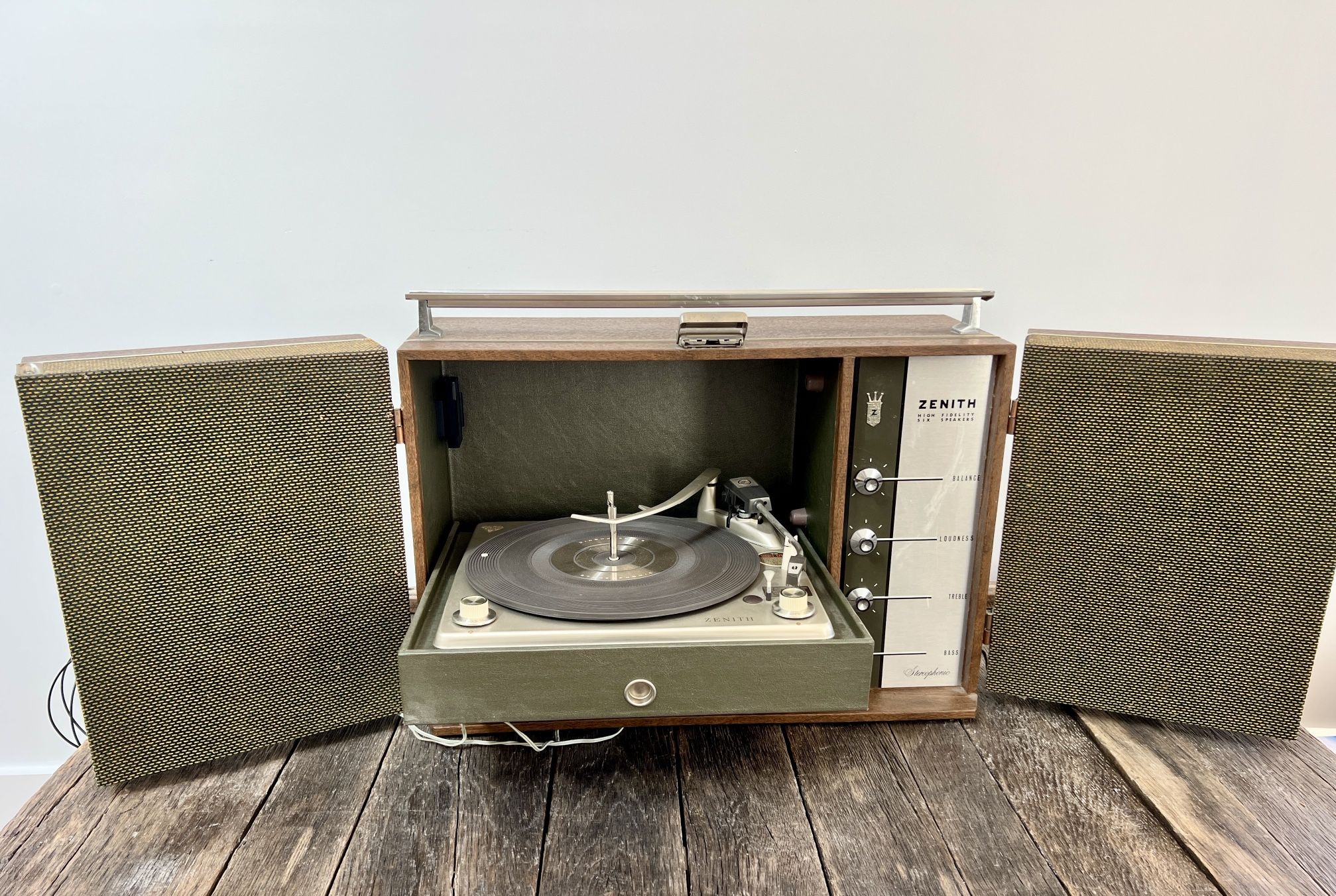 Vintage Zenith Stereophonic Turntable Boombox