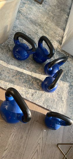 Vinyl-Coated Kettlebell Set – 6 Kettlebells (Multiple Weights)