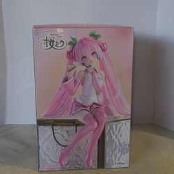 Action Figures/Figurines $15-$25