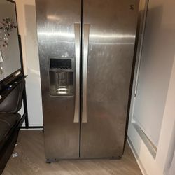 Kenmore Elite refrigerator — FREE (pickup only)