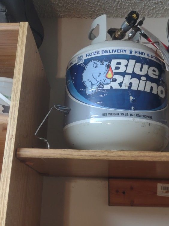 Propane Tank (Almost Full)