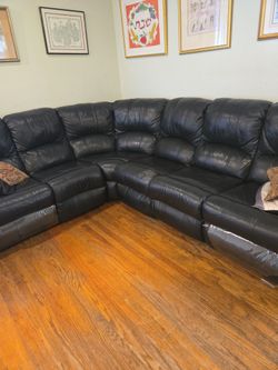 Black Leather Sectional Two Recliners