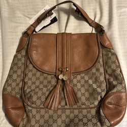 Authentic Medium/Large Gucci Bag 