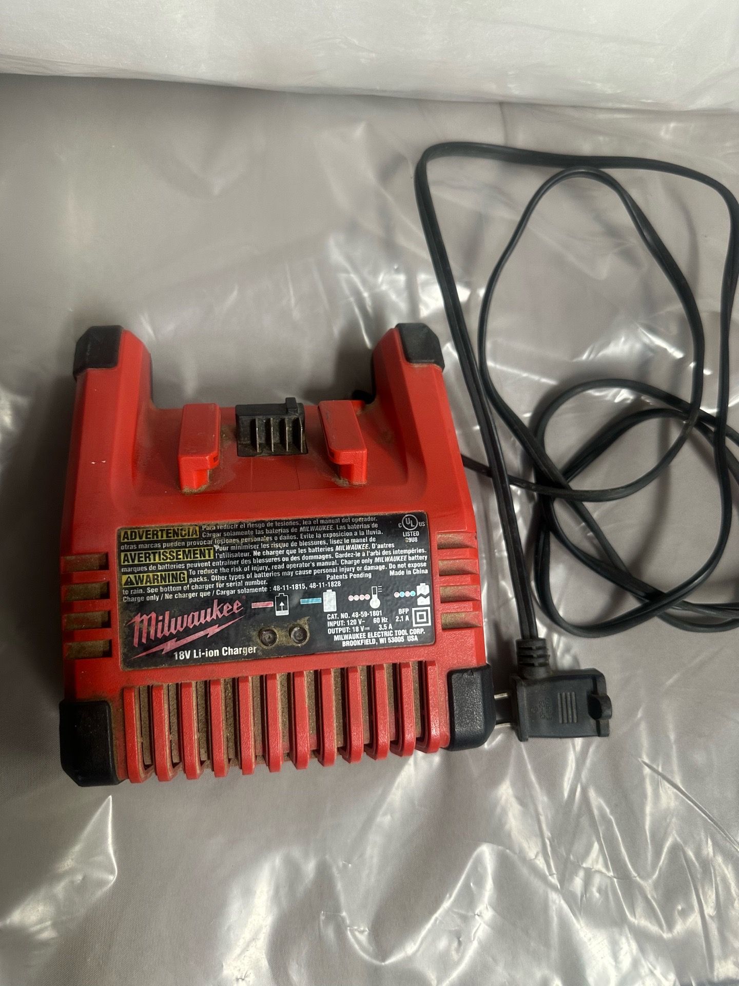 Milwaukee Battery Charger 18 V Li-ion
