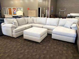 Creamish gray comfy sectional sofa couch