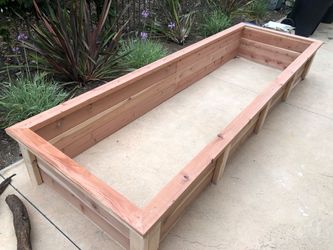 Custom made privacy wall Garden bed raised elevated planter box with legs 3 4 5 6 ft long cedar redwood