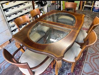 Wood and glass dining table 6 chairs with cushions 2 extension leafs $350