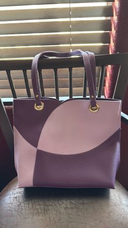 Cute purple purse2tone color not been used selling it  for40.00