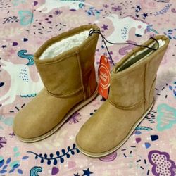 Boot Girl Size 11 New 