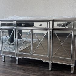 MIRRORED CONSOLE CABINET 