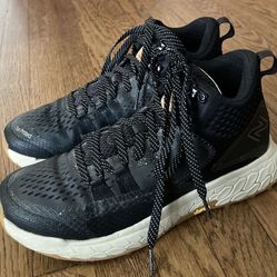 NEW BALANCE HIERRO TRAIL RUNNING SHOES