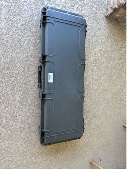Long rugged case similar to Pelican