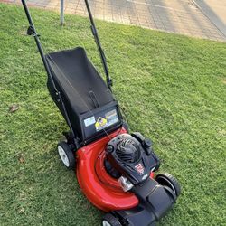 Yard Machine ⛳️🏡 Self Propelled Lawn Mover 