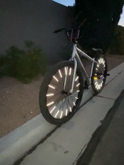 Crew cb 29 core wheelie bike (NEED IT GONE)
