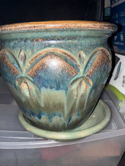 Flower pots