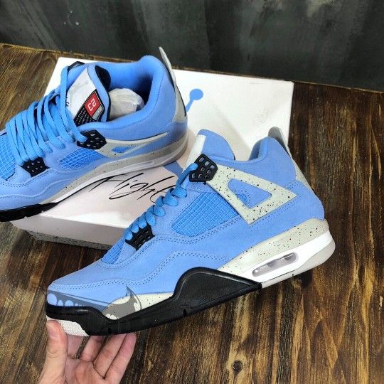 Jordan 4 Retro University Blue 
