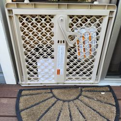 Plastic Pet Gate
