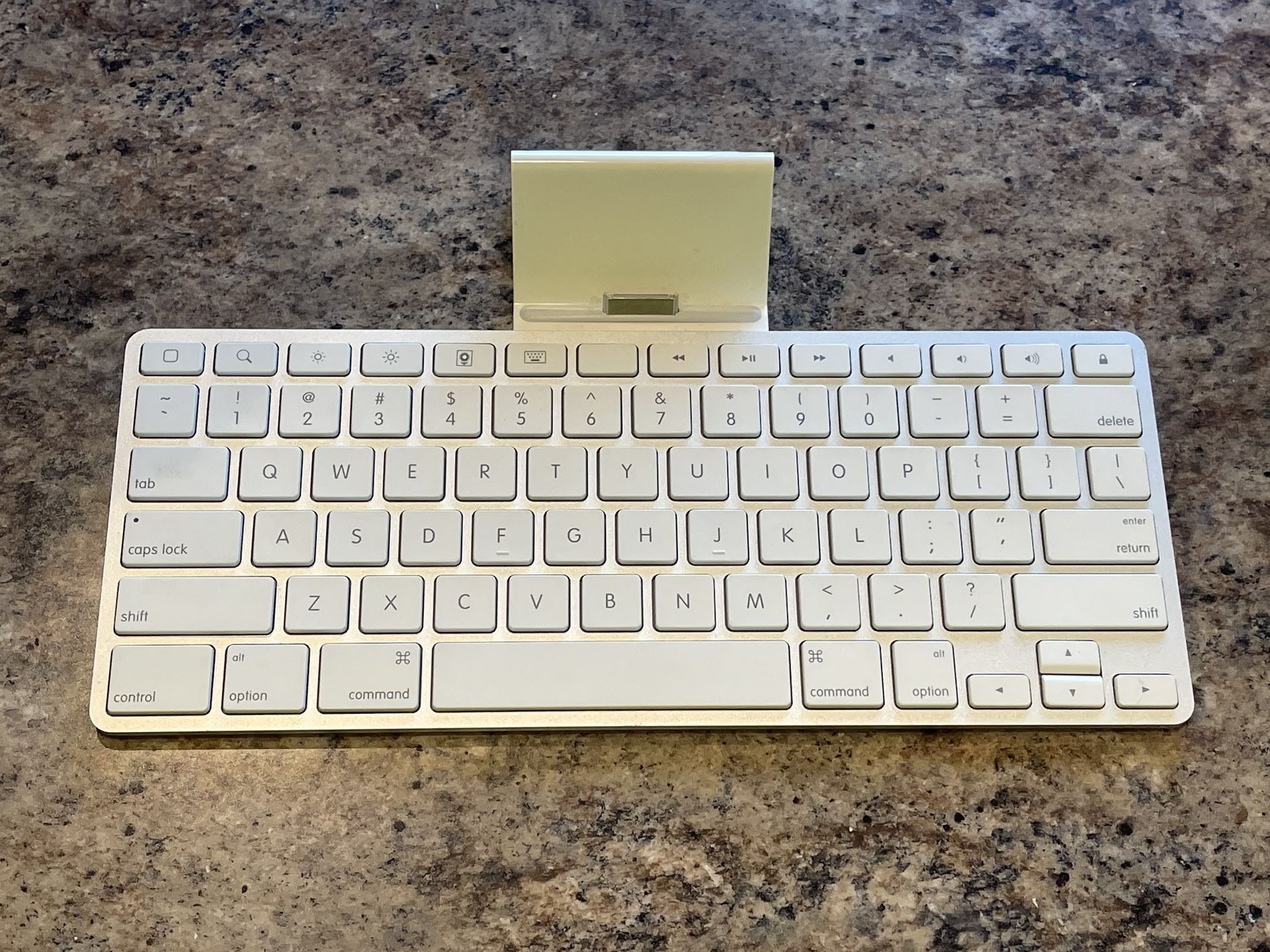 iPad Keyboard And Stand.