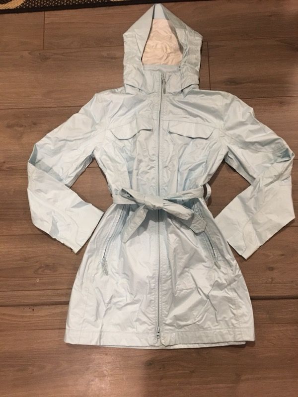Women’s LL Bean Rain Jacket