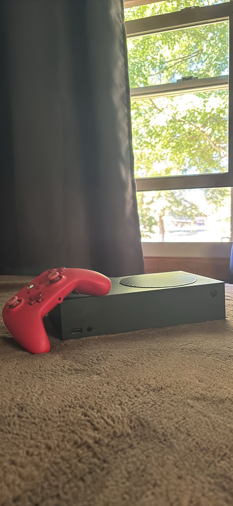 Xbox One s (1tb)