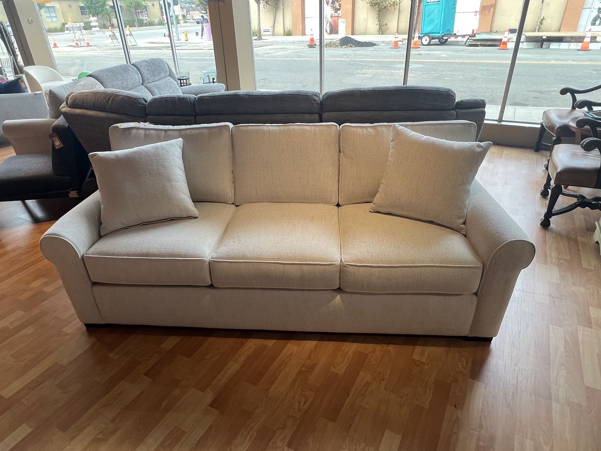 SOFA Macy's Off-White 86" 3- Seater Sofa - AS IS - SKU: WBUN4Y