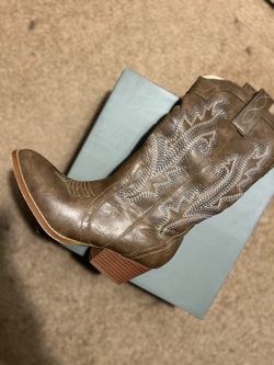 Women’s cowboy boots